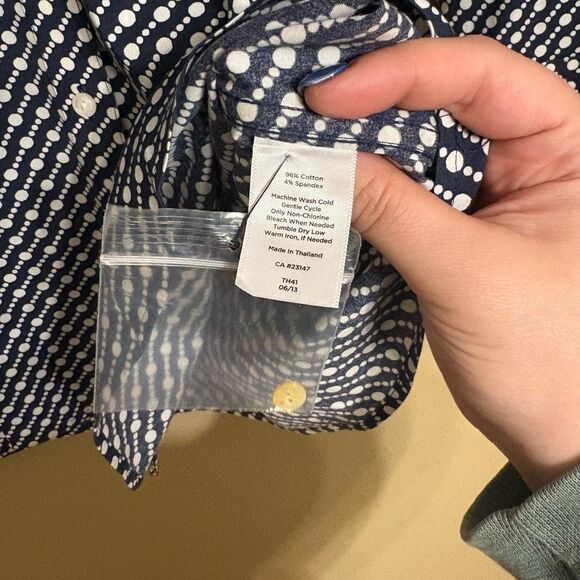 Talbots Navy White Button Up Cotton Blouse Polka Dot Wrinkle Resistant Petite 12 - Picture 9 of 11